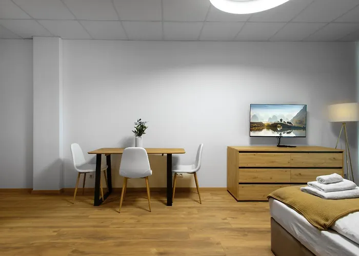Livin - T75a Aparthotel 3*