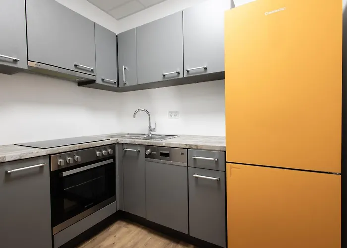 Aparthotel Livin - T75a 3*